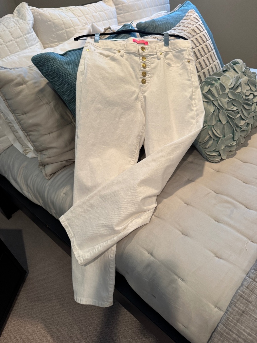 Lily Pulitzer White Jeans with Gold Buttons, Size 10